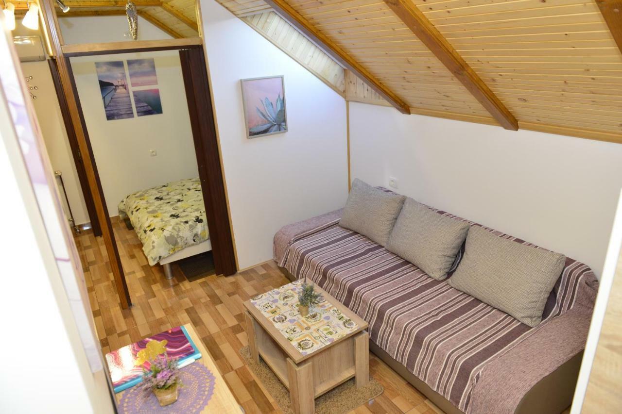 Apartmani Miscevic Josipdol Εξωτερικό φωτογραφία